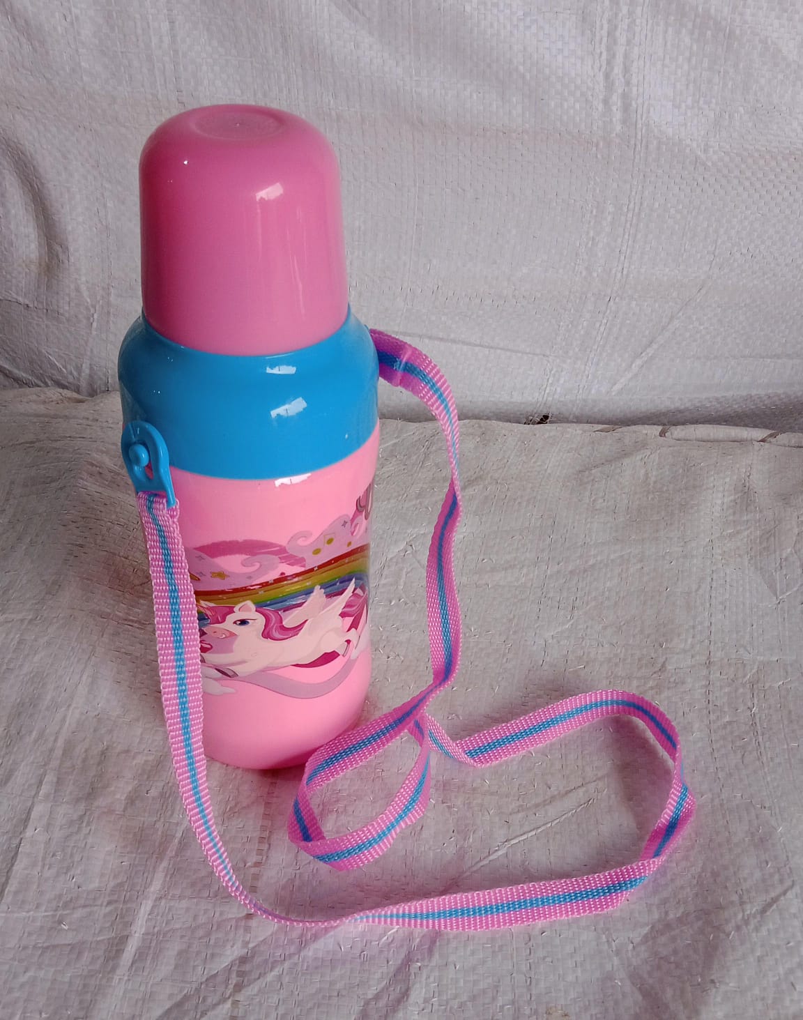 pink water bottle pink water bottle